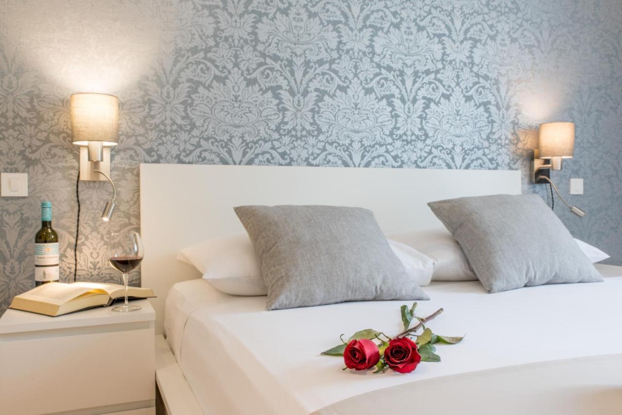 Wind Rose Split Hotel Bagian luar foto