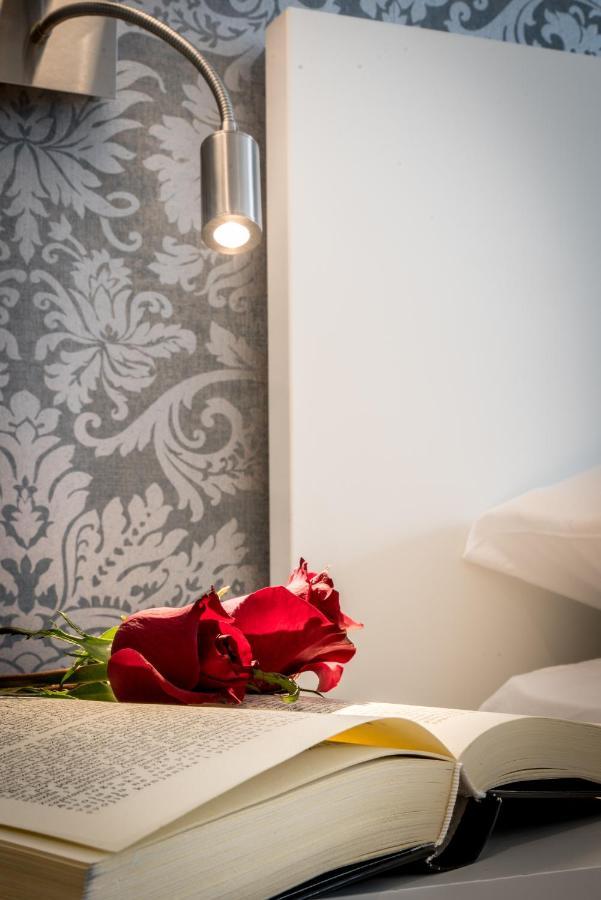 Wind Rose Split Hotel Bagian luar foto